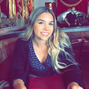 Meet your Posher, Abigail